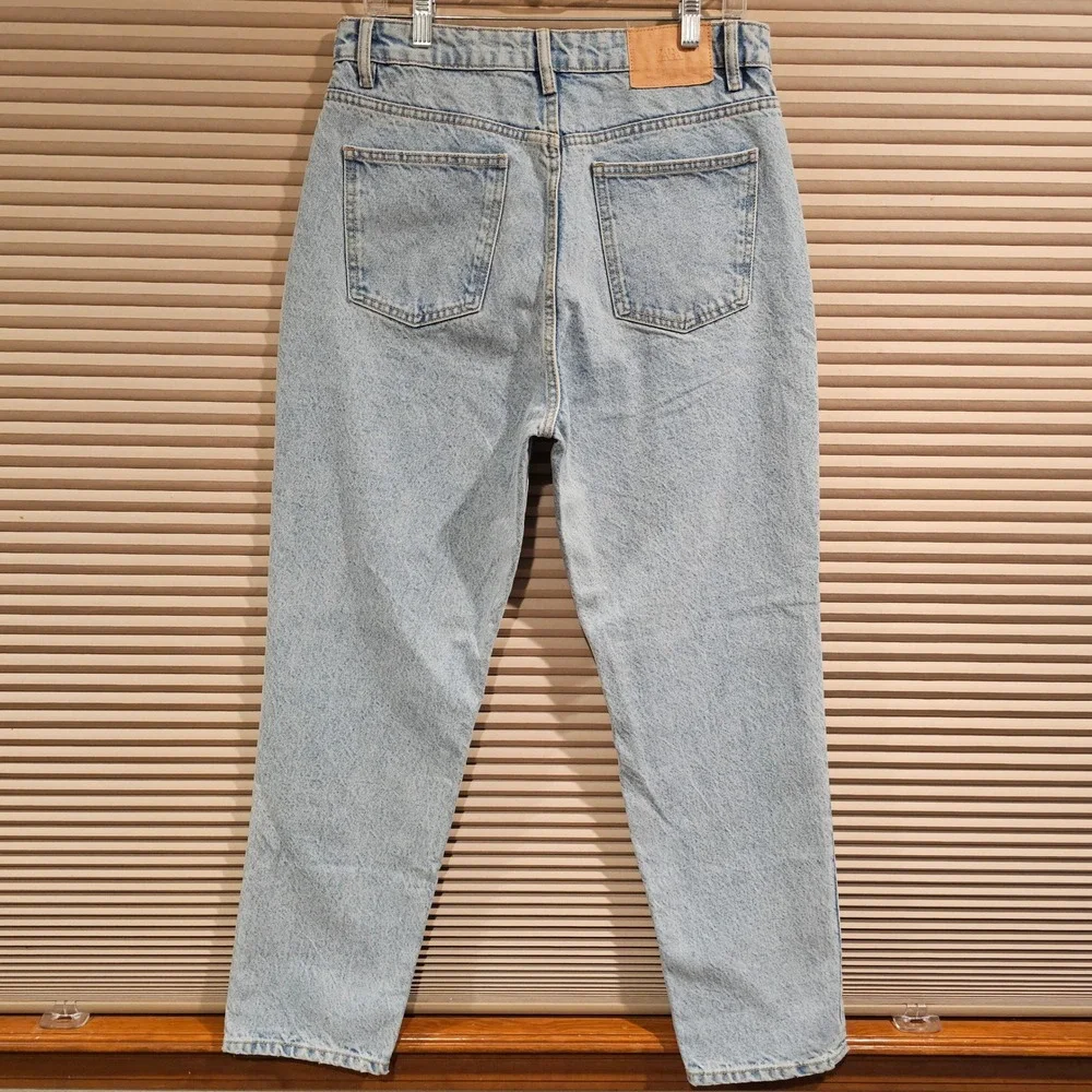 Zara Womens High Waisted Mom Jeans Light Wash Blue Denim Size 10 Taper Leg 90s - Picture 3 of 6